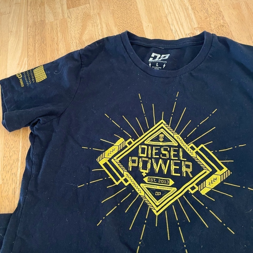 Diesel Brothers womens t-shirt size large, fits like a medium